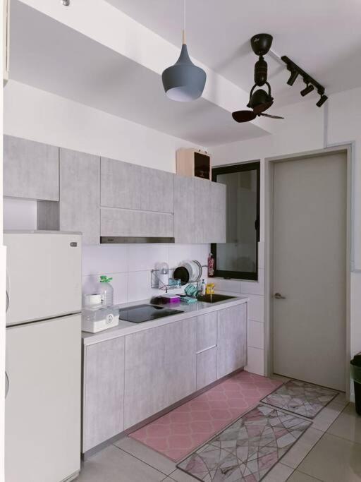 The Clio 2 Residences, Beside Ioi City Mall, Opposite Hospital Serdang, Beside Uniteen And Upm, プトラジャヤ エクステリア 写真