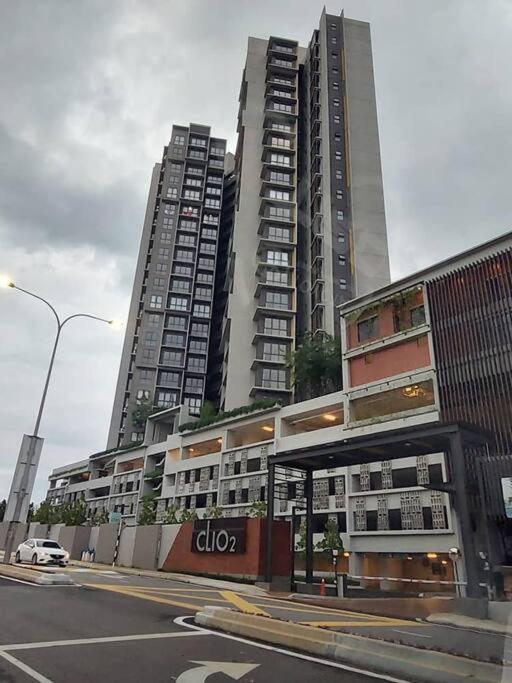 The Clio 2 Residences, Beside Ioi City Mall, Opposite Hospital Serdang, Beside Uniteen And Upm, プトラジャヤ エクステリア 写真