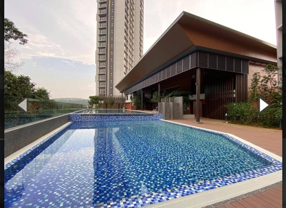The Clio 2 Residences, Beside Ioi City Mall, Opposite Hospital Serdang, Beside Uniteen And Upm, プトラジャヤ エクステリア 写真